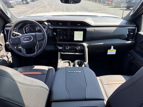 New 2026 GMC Sierra 2500 AT4 w/ AT4 Premium Plus Package AWD/4WD image 32