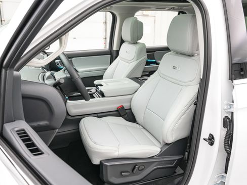 New 2026 Ford Expedition Max Platinum w/ Driver's Package image 12