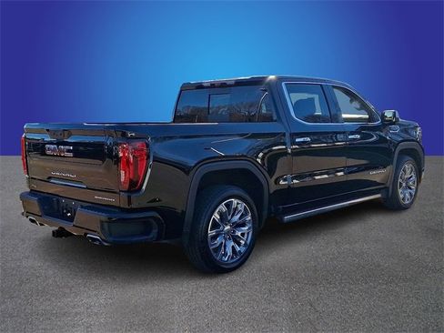 Used 2022 GMC Sierra 1500 Denali w/ Denali Reserve Package image 4