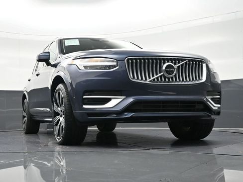 Certified 2022 Volvo XC90 T8 Inscription w/ Advanced Package image 32