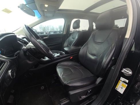 Used 2018 Ford Edge Titanium w/ Equipment Group 301A image 28