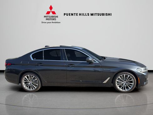 Used 2022 BMW 530i RWD image 4