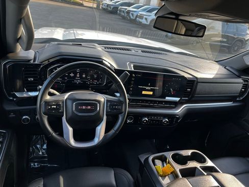 Used 2024 GMC Sierra 1500 SLT image 35