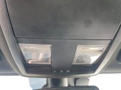 Used 2022 Dodge Challenger GT image 21