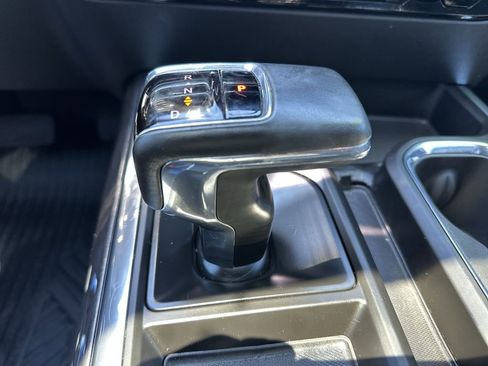 Used 2025 Chevrolet Silverado 1500 LTZ w/ LTZ Premium Package AWD/4WD image 29