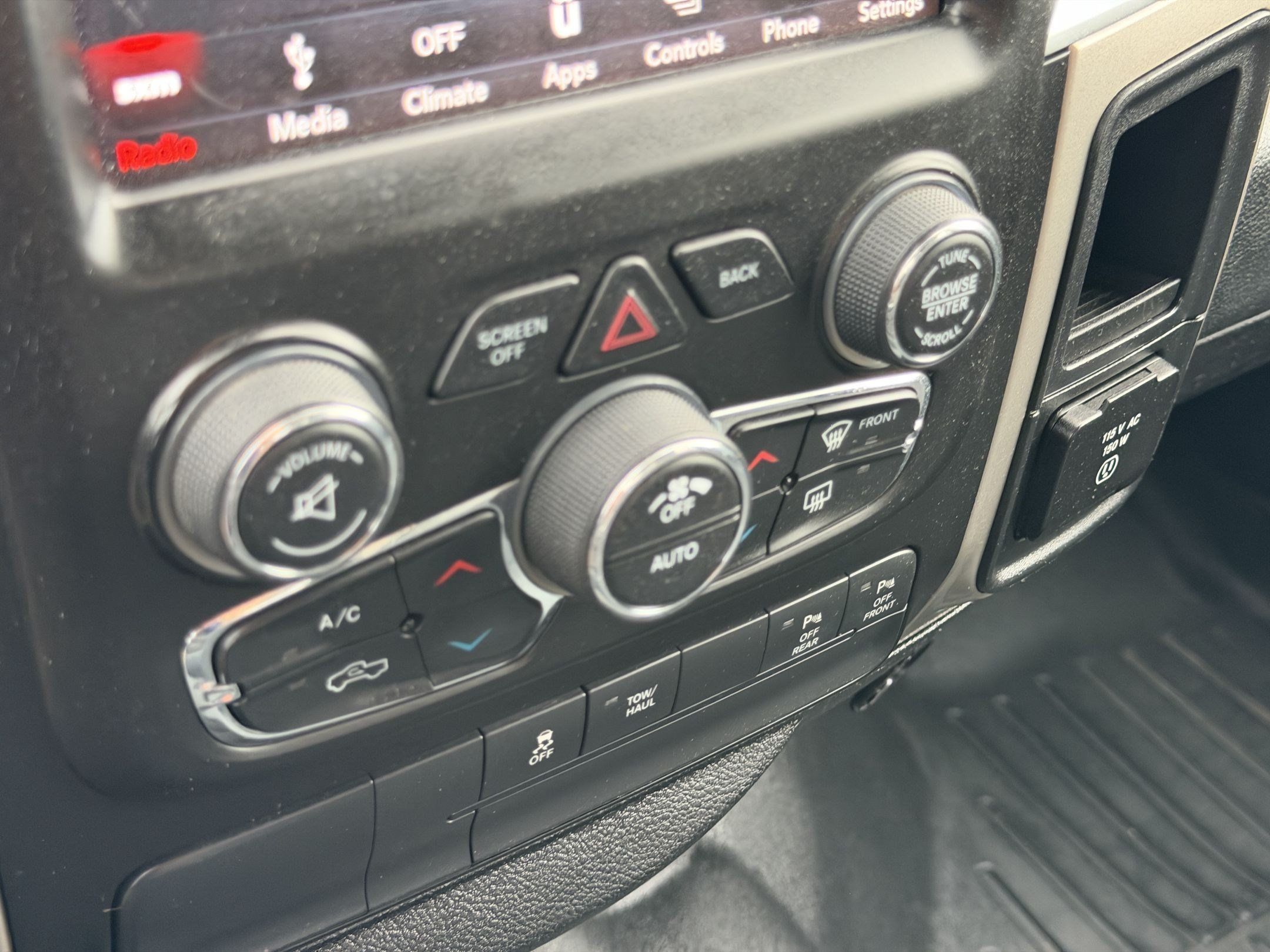 Used 2019 RAM 1500 Big Horn AWD/4WD image 20