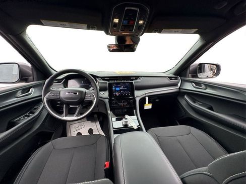 New 2026 Jeep Grand Cherokee Laredo X AWD/4WD image 23