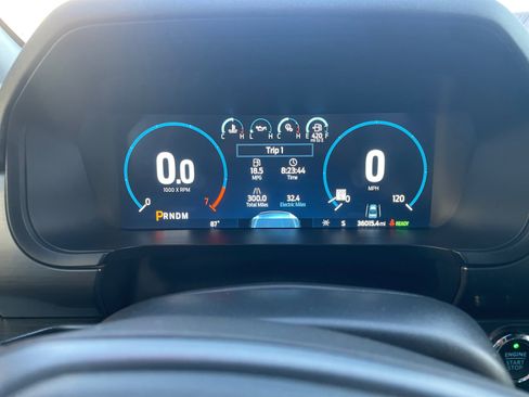 Used 2023 Ford F150 Lariat w/ Equipment Group 502A High AWD/4WD image 19