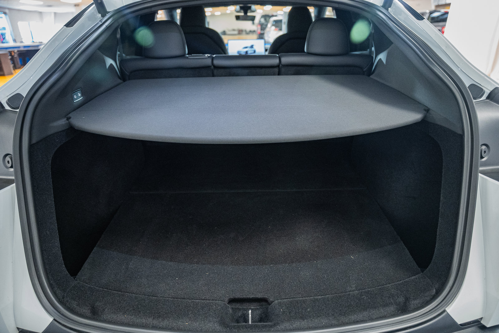 Used 2026 Tesla Model Y AWD image 11