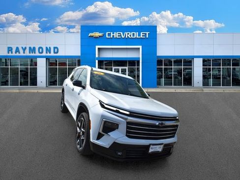 New 2026 Chevrolet Traverse High Country w/ LPO, Floor Liner Package AWD/4WD image 10