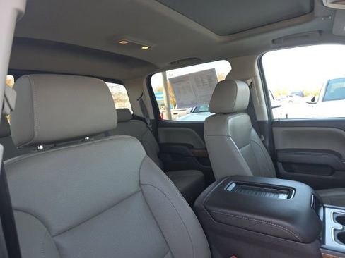 Used 2018 GMC Sierra 1500 SLT image 11