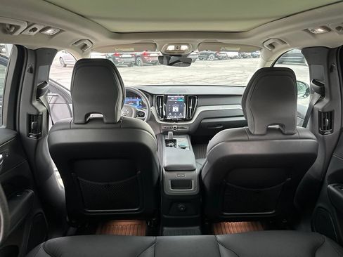 Certified 2025 Volvo XC60 T8 Plus w/ Protection Package Premier AWD/4WD image 42