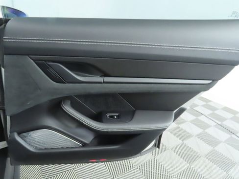 Used 2023 Porsche Taycan GTS image 28