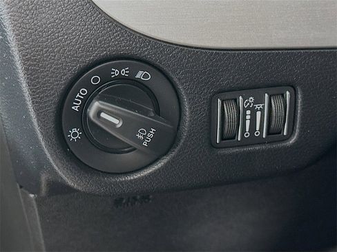 Used 2017 Dodge Grand Caravan GT image 13