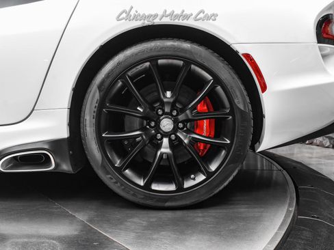 Used 2013 SRT Viper GTS w/ GTS Laguna Interior Pkg image 42