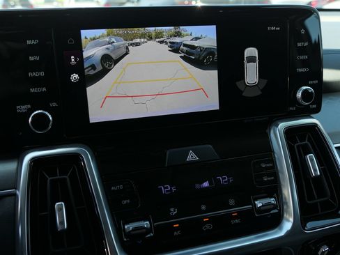 Used 2023 Kia Sorento SX FWD image 17