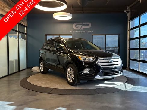 Used 2019 Ford Escape SEL FWD image 1