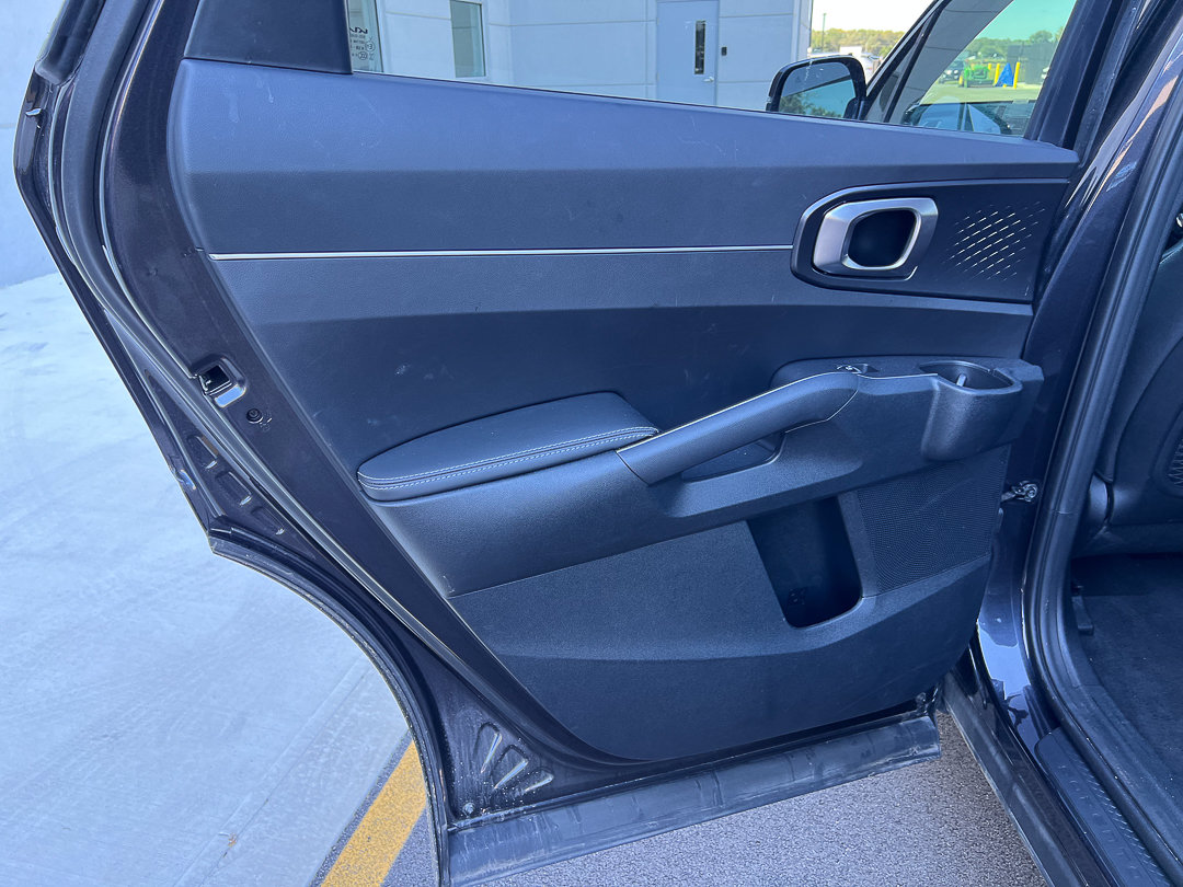 Certified 2025 Kia Sorento LX FWD image 23