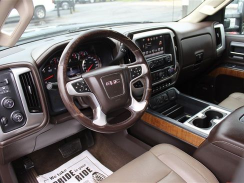 Used 2016 GMC Sierra 2500 SLT w/ Driver Alert Package AWD/4WD image 14