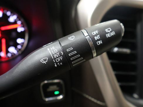 Used 2018 GMC Acadia Denali AWD/4WD image 43