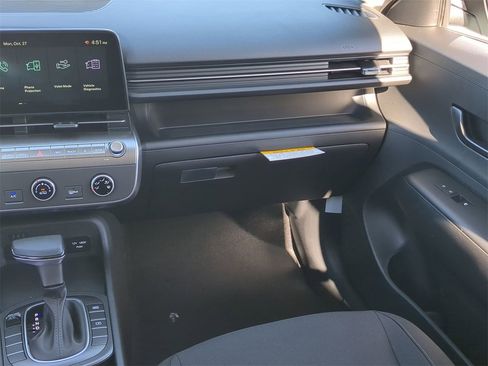 New 2026 Hyundai Kona SE image 15