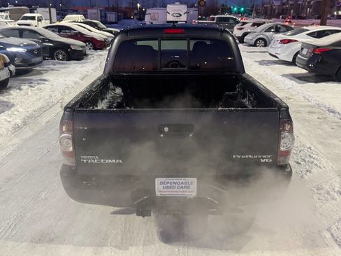 Used 2015 Toyota Tacoma PreRunner image 4