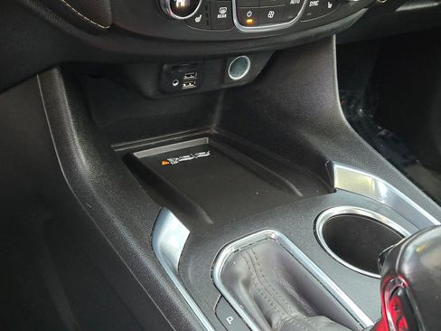 Certified 2022 Chevrolet Traverse Premier w/ Redline Edition image 30