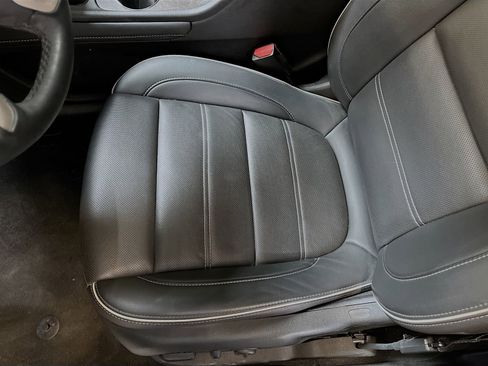 Used 2023 GMC Acadia Denali AWD/4WD image 20