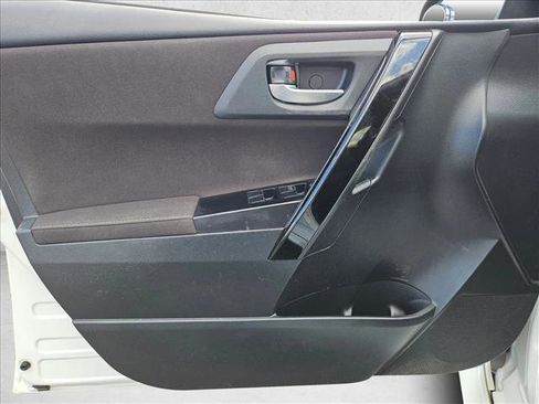 Used 2017 Toyota Corolla iM w/ All-Weather Mat Package FWD image 19