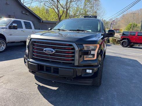 Used 2017 Ford F150 Lariat w/ Equipment Group 502A Luxury image 10