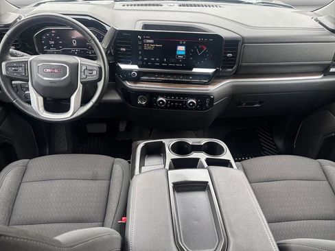Used 2024 GMC Sierra 1500 Elevation image 11