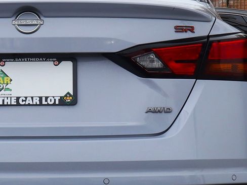 Used 2023 Nissan Altima 2.5 SR image 20