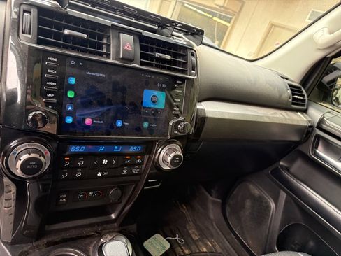 Used 2019 Toyota 4Runner Limited AWD/4WD image 21