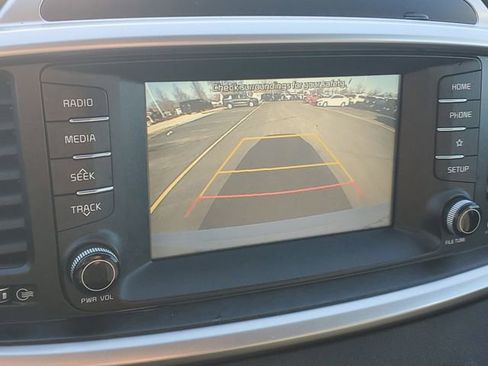 Used 2020 Kia Sorento S image 27