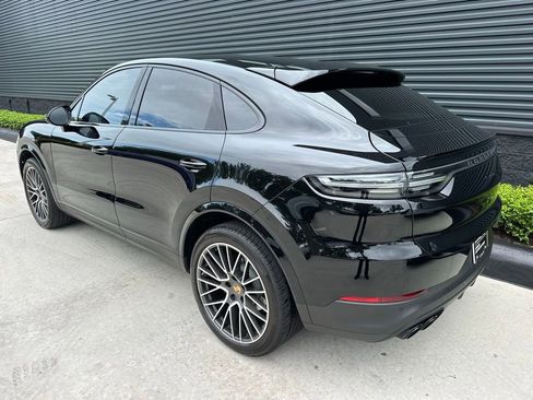 Certified 2023 Porsche Cayenne S AWD/4WD image 3