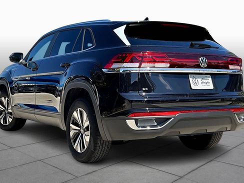 New 2026 Volkswagen Atlas Cross Sport SE FWD image 12