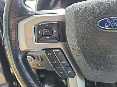 Used 2022 Ford F350 Lariat w/ Tremor Off-Road Package AWD/4WD image 19
