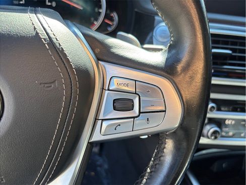 Used 2019 BMW 740i w/ M Sport Package image 28