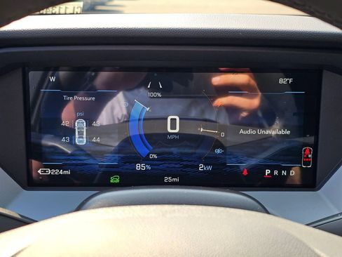 New 2027 Chevrolet Bolt LT w/ Comfort Package FWD image 27
