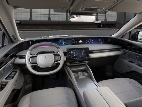 New 2025 Lincoln Nautilus Premier w/ Equipment Group 102A image 9