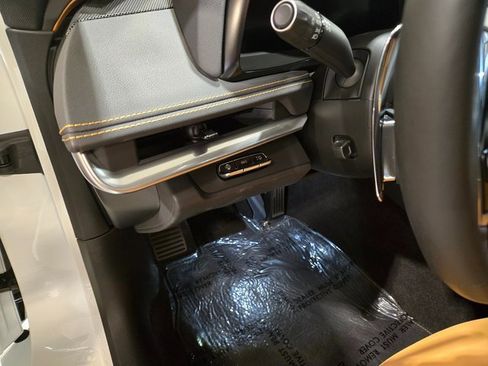 Used 2024 Chevrolet Corvette Stingray Preferred Cpe w/ Z51 Performance Package image 12