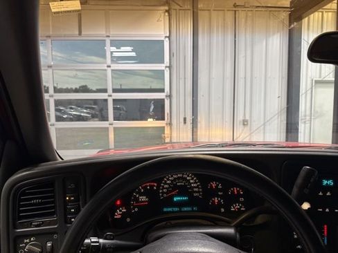 Used 2003 Chevrolet Silverado 3500 LS w/ Skid Plate Package AWD/4WD image 8