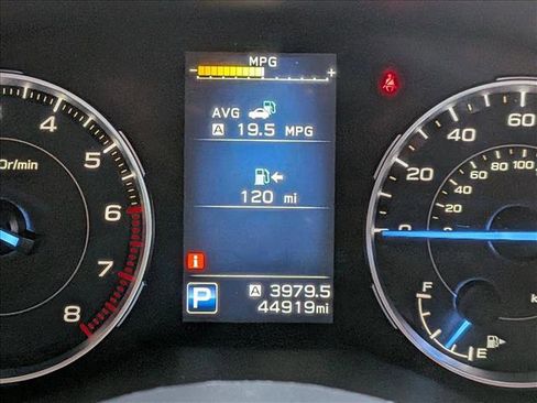 Used 2022 Subaru Ascent Limited w/ Technology Package AWD/4WD image 11