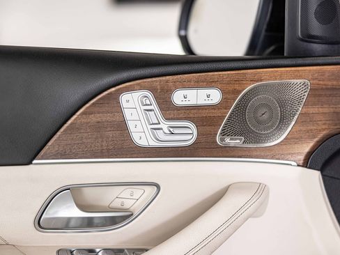 Used 2022 Mercedes-Benz GLE 450 4MATIC w/ Revised AMG Line Exterior image 32