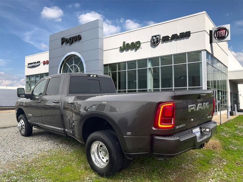 Used 2025 RAM 3500 Laramie image 3