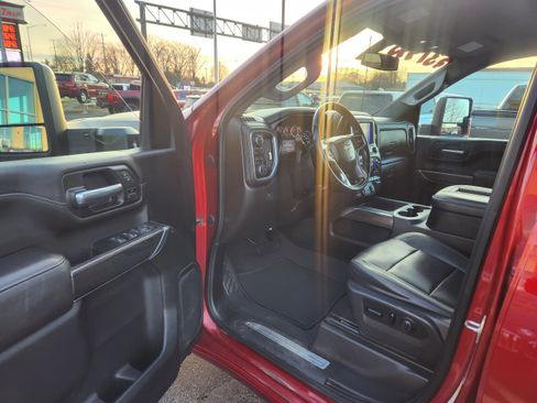 Used 2021 Chevrolet Silverado 2500 LTZ w/ LTZ Convenience Package image 5