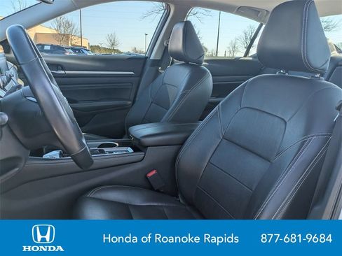 Used 2021 Nissan Altima 2.5 Platinum AWD/4WD image 17
