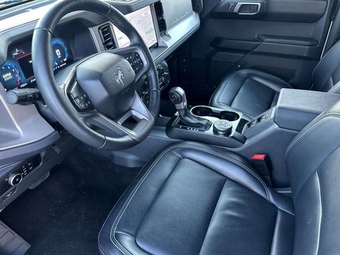 Used 2025 Ford Bronco Outer Banks image 11
