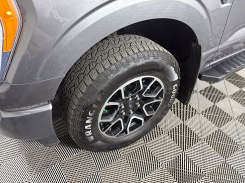 Used 2022 Ford F150 XLT w/ Equipment Group 302A High image 11