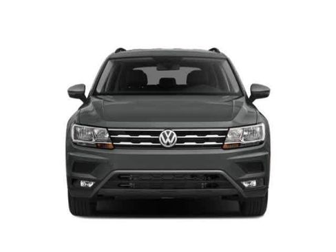 Used 2018 Volkswagen Tiguan S image 4
